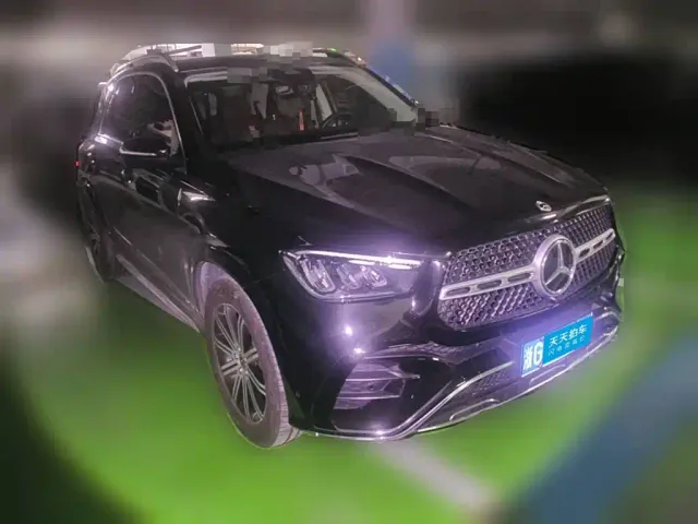 Mercedes-Benz GLE-Class — Фото автомобиля 3