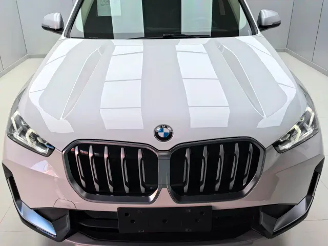 BMW X1 — Фото автомобиля 3