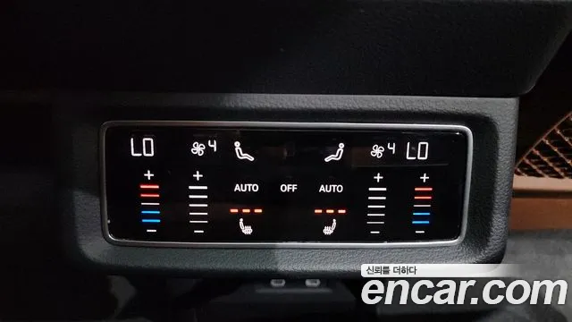 Audi e-tron — Фото автомобиля 23
