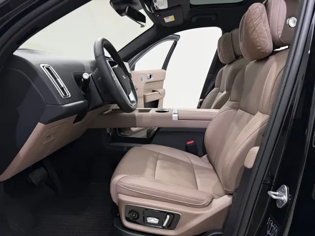 Li Auto L7 — Фото автомобиля 8