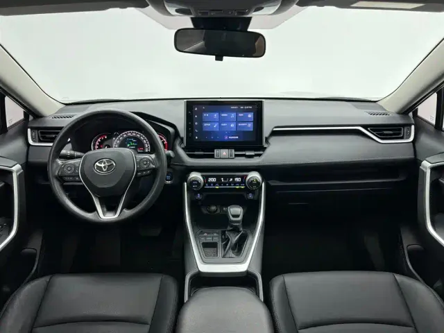Toyota RAV4 — Фото автомобиля 22