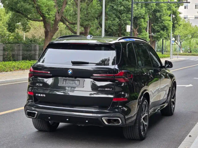 BMW X5 — Фото автомобиля 13