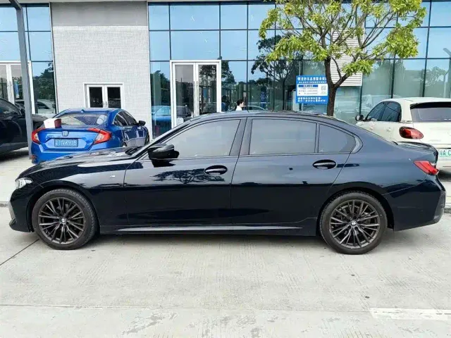 BMW 3 Series — Фото автомобиля 3
