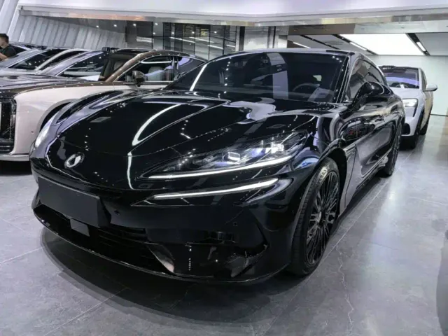 Фотография автомобиля — Denza Z9GT
