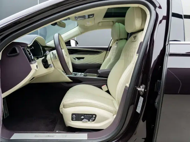 Bentley Flying Spur — Фото автомобиля 9