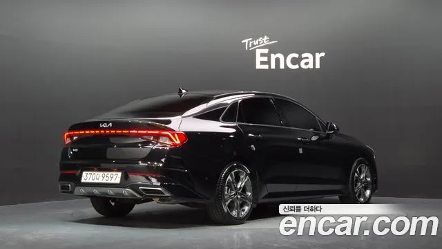 Kia K5 — Фото автомобиля 2