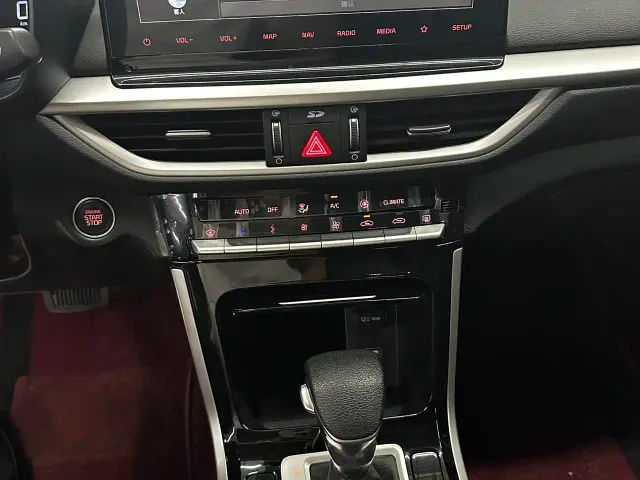 Kia K3 — Фото автомобиля 12
