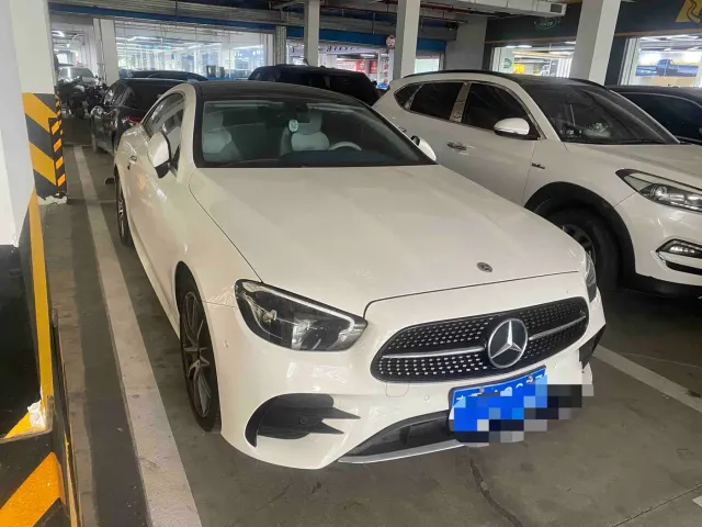 Mercedes-Benz E-Class — Фото автомобиля 3
