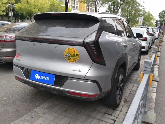 Geely Boyue L — Фото автомобиля 3