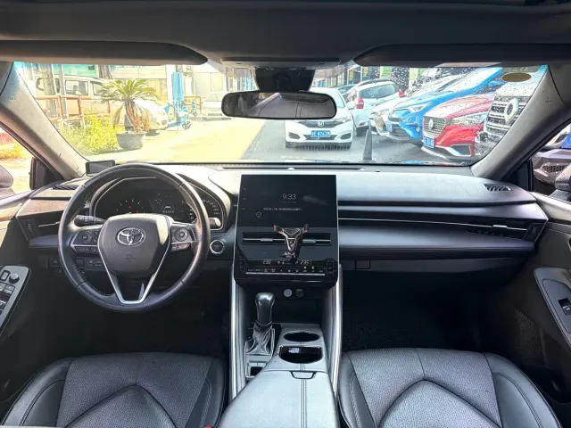 Toyota Avalon — Фото автомобиля 12