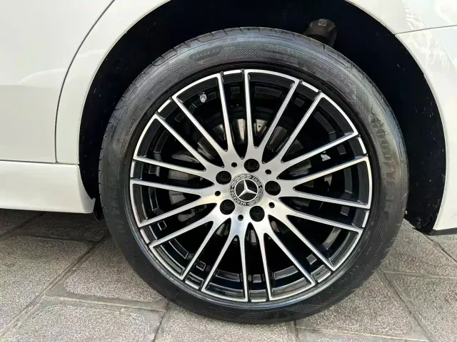 Mercedes-Benz C-Class — Фото автомобиля 21
