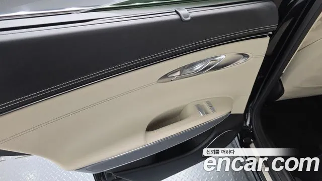 Genesis GV70 — Фото автомобиля 14