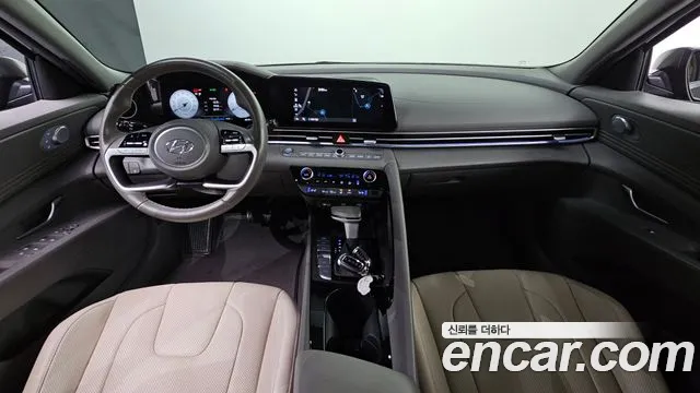 Hyundai Avante CN7 — Фото автомобиля 10