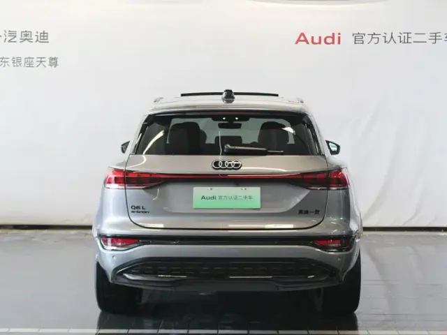 Audi Q6L e-tron — Фото автомобиля 6