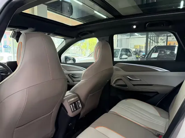 BYD Song Pro — Фото автомобиля 8