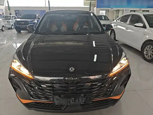 Dongfeng Yixuan — Фото автомобиля 2