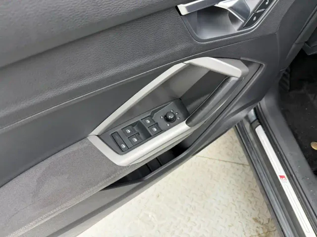 Audi Q3 — Фото автомобиля 12