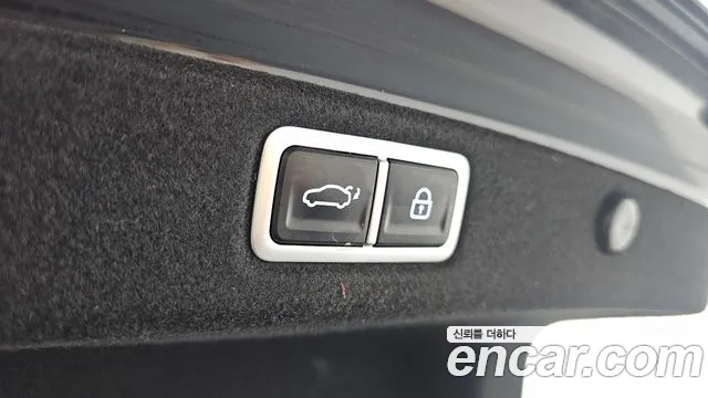 Hyundai Grandeur GN7 — Фото автомобиля 23