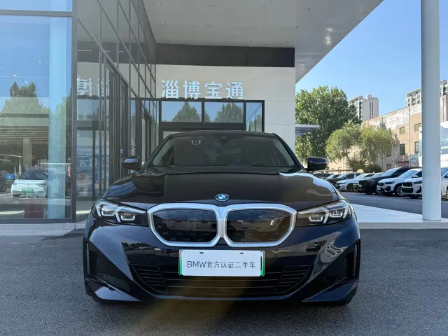 BMW i3 — Фото автомобиля 2