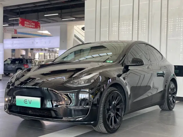 Фотография автомобиля — Tesla Model Y