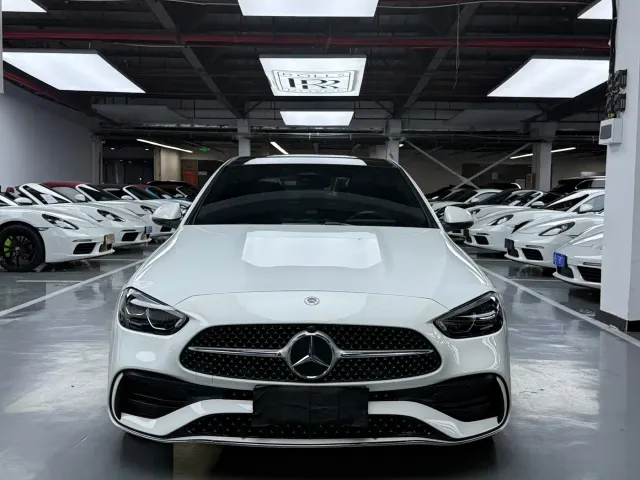 Mercedes-Benz C-Class — Фото автомобиля 2