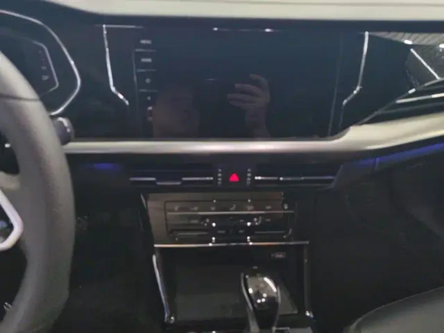Volkswagen Passat — Фото автомобиля 13