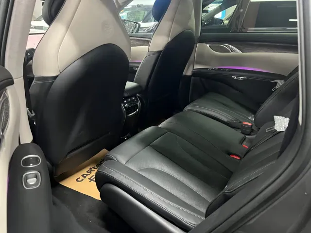 IM Motors LS7 — Фото автомобиля 6