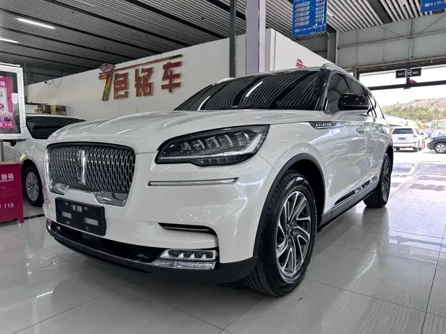 Фотография автомобиля — Lincoln Aviator