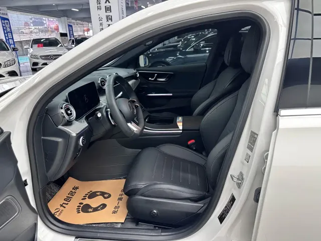 Mercedes-Benz C-Class — Фото автомобиля 4