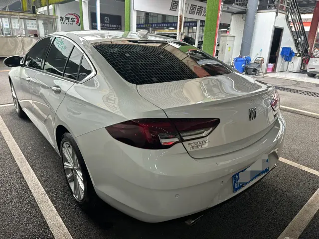 Buick Regal — Фото автомобиля 4