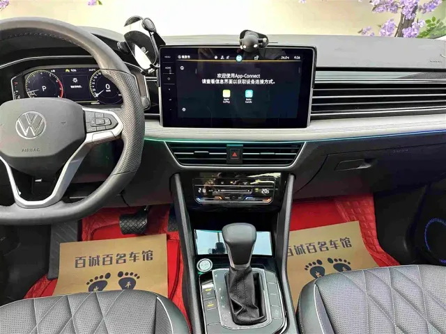 Volkswagen Tiguan L — Фото автомобиля 17