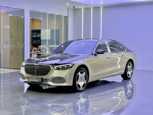 Фотография автомобиля — Mercedes-Benz Maybach S-Class