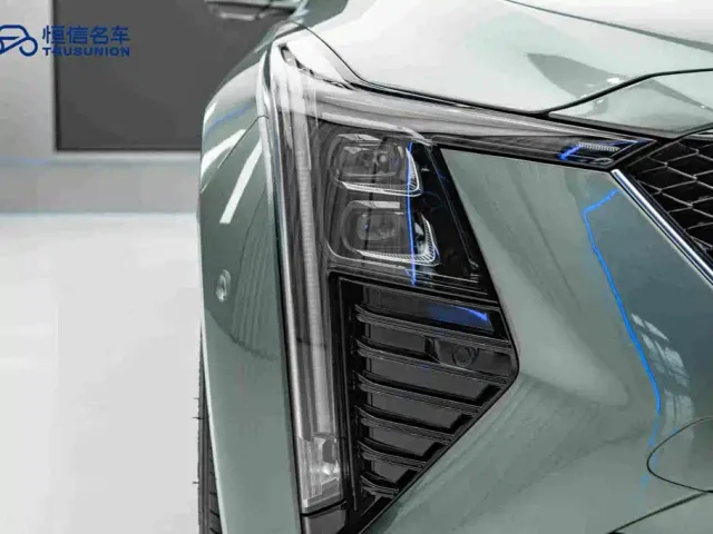 Cadillac CT5 — Фото автомобиля 10