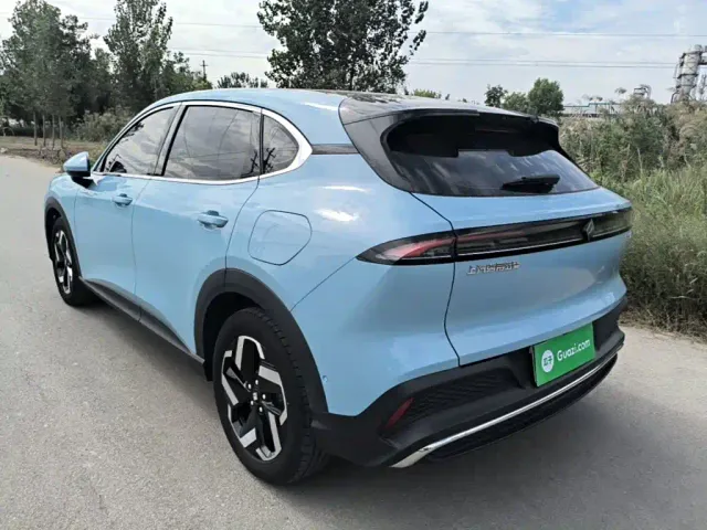Baojun Yunhai — Фото автомобиля 4