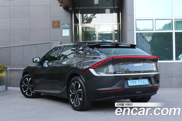 Kia EV6 — Фото автомобиля 6