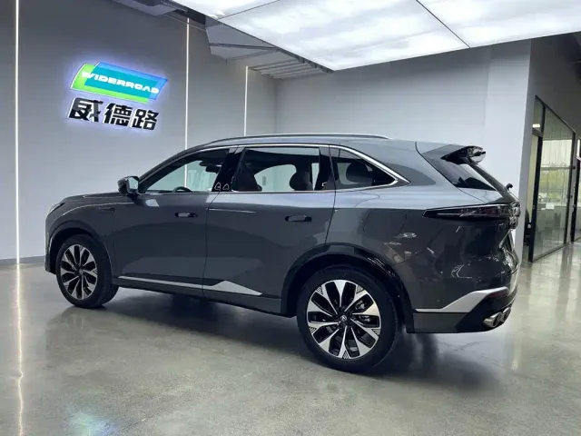 Changan Changan CS75 PLUS 2025 4th Gen UItra 2.0T New Blue Whale Cloudrider Model — Фото автомобиля 5