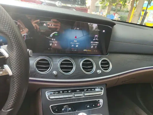 Mercedes-Benz Mercedes-Benz E-Class 2021 Facelift E 260 L Sport — Фото автомобиля 9