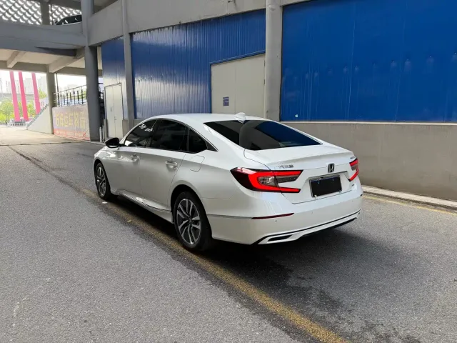 Honda Accord — Фото автомобиля 4