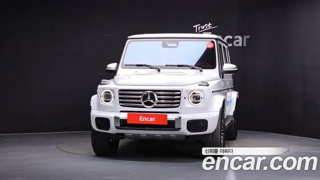 Фотография автомобиля — Mercedes-Benz G-Class G450d