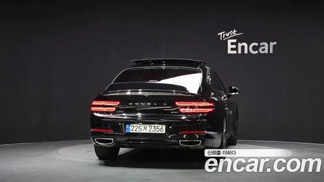 Genesis G80 RG3 — Фото автомобиля 4
