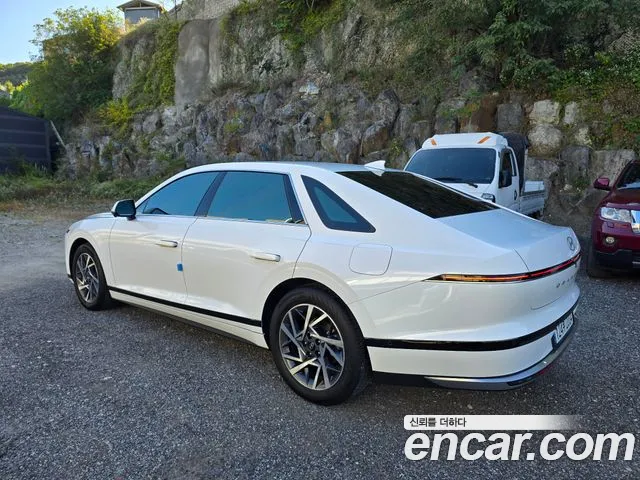 Hyundai Grandeur GN7 — Фото автомобиля 4