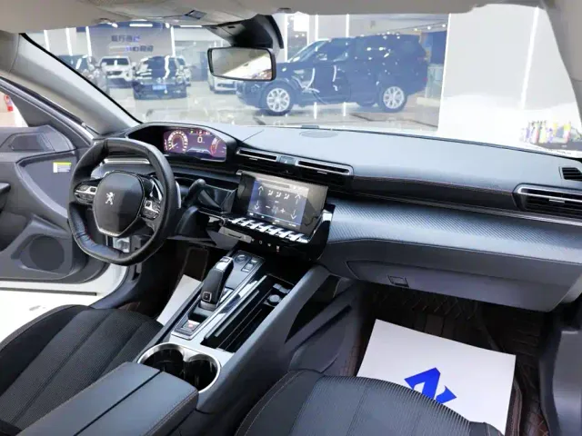 Peugeot 508 — Фото автомобиля 19