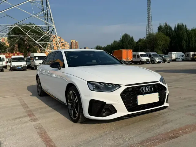 Audi A4L — Фото автомобиля 3