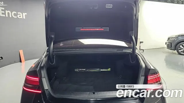 Genesis G90 Бензин 3.5 турбо AWD — Фото автомобиля 20