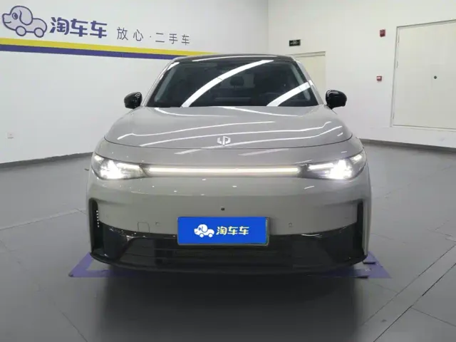 Leapmotor C10 — Фото автомобиля 2
