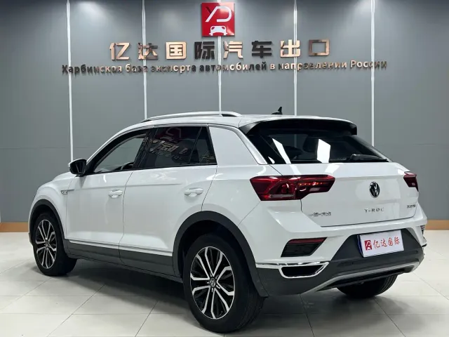 Volkswagen T-Roc — Фото автомобиля 6