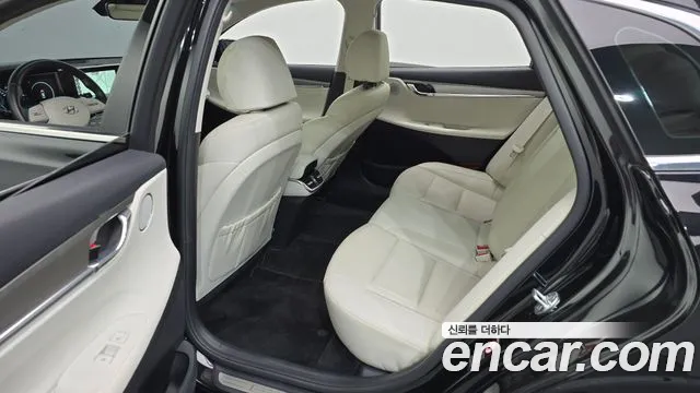 Hyundai Grandeur Новый Grandeur IG — Фото автомобиля 10
