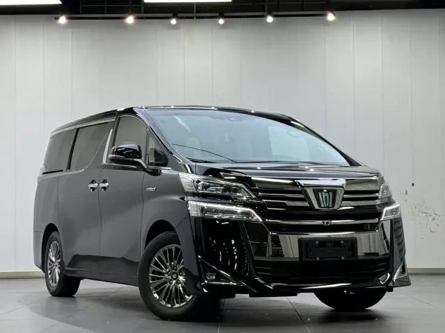 Toyota Vellfire — Фото автомобиля 3