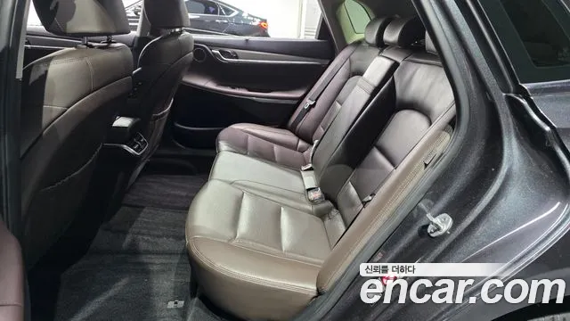 Hyundai Grandeur New — Фото автомобиля 11