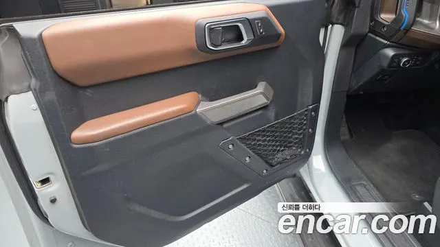 Ford Bronco 6th Gen — Фото автомобиля 13